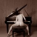 Fotos de Diego Valds -  Foto: Desnudos con piano - 