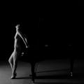 Foto de  Diego Valds - Galería: Desnudos con piano - Fotografía: 