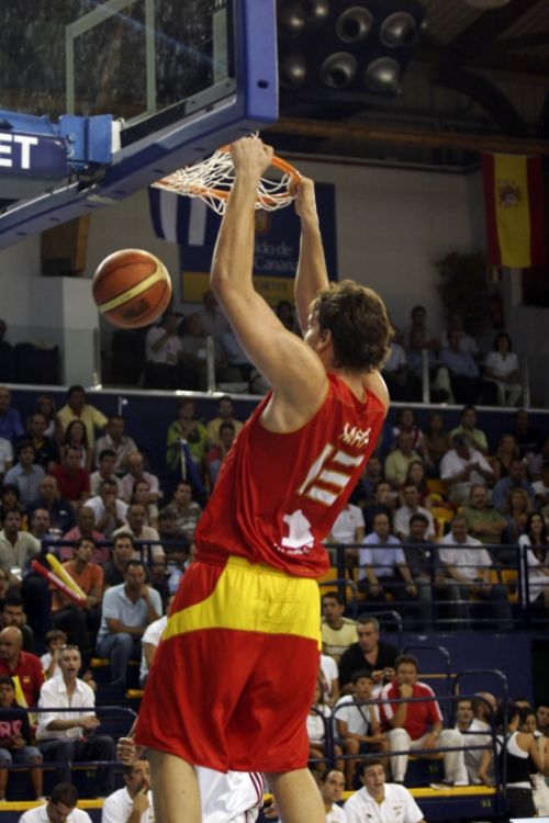 Fotografia de Ral Blangette Avalle - Galeria Fotografica: Espaa vs Cuba - Foto: 