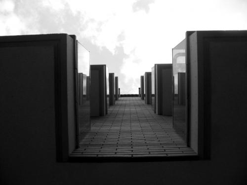 Fotografia de Jordi Corominas i Julin - Galeria Fotografica: espacios y color - Foto: homenaje a Antonioni