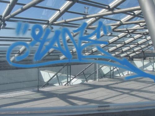 Fotografia de Natacha Sof�a - Galeria Fotografica: La CoSTe - Foto: GRaFFiTTi