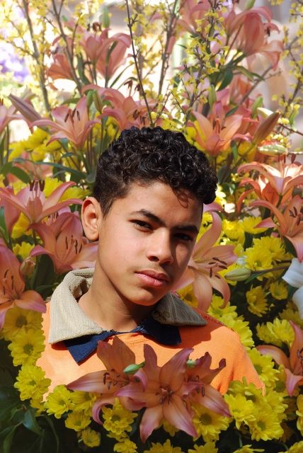 Fotografia de PEDRO GANDA - Galeria Fotografica: BOYS & FLOWERS - Foto: JOVEN CAIROTA