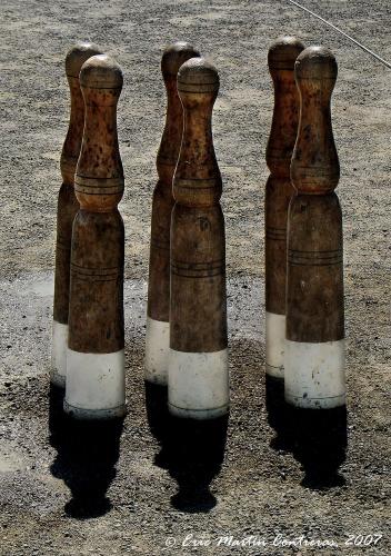 Fotografia de p h o t o g e n i c a l - Galeria Fotografica: Miscellaneous - Foto: CAT Bowling