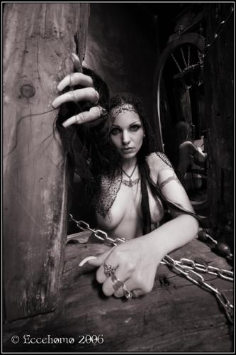Fotografia de EcceHomo - Galeria Fotografica: Blanco y negro - Foto: Gothness 1