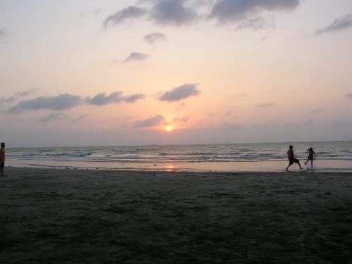 Fotografia de Hor - Galeria Fotografica: Paisajes de Mxico - Foto: Ftbol en la playa