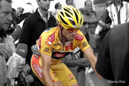 Fotografia de Jose Maria - Galeria Fotografica: Vuelta 2009 llegada a Velefique - Foto: Dejenme pasar