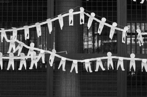 Fotografia de Rubn Martn - Galeria Fotografica: Imgenes textuales. - Foto: La insoportable levedad del ser.