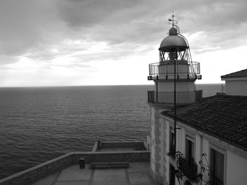 Fotografia de Ramon Toms - Galeria Fotografica: Varios - Foto: Faro Peiscola BN