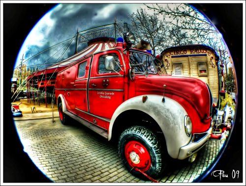 Fotografia de Pau - Galeria Fotografica: HDR Images - Foto: Fire Truck