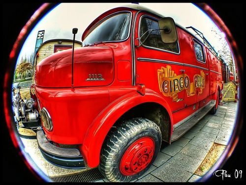 Fotografia de Pau - Galeria Fotografica: HDR Images - Foto: Cami�n circo