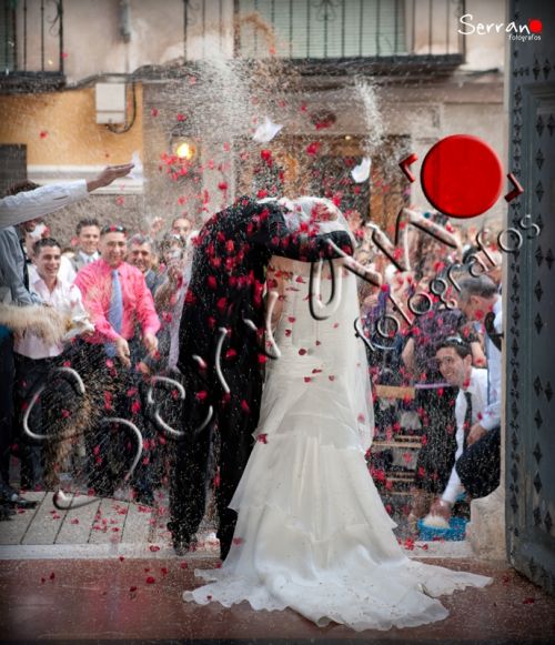 Fotografia de PRODUCCIONES SERRANO - Galeria Fotografica: Fotografias de momentos inolvidables - Foto: Nuevos esposos