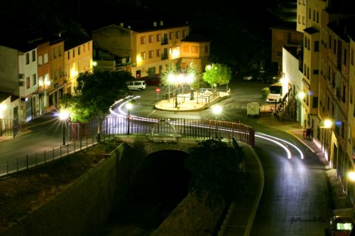 Fotografia de Tobales - Galeria Fotografica: Sierra del  Segura - Foto: Plaza Constitucion (Molinicos-Albacete)