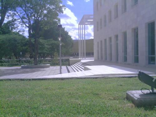 Fotografia de gusarajo1 - Galeria Fotografica: daniel vargas - Foto: la nueva biblioteca de leon