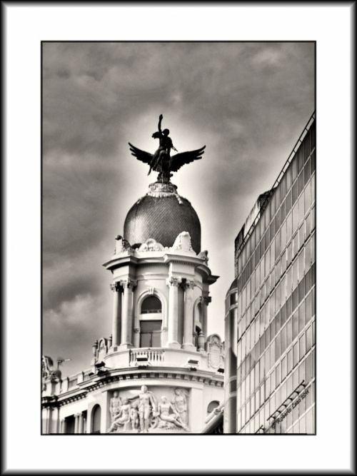 Fotografia de Roberto Lazo - Galeria Fotografica: Encuentros compartidos - Foto: Cupula alada