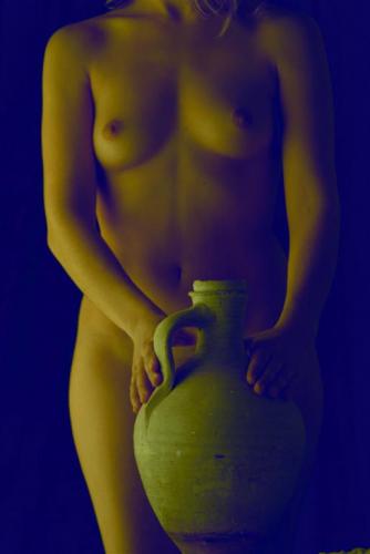 Fotografia de Pepe Carranza - Galeria Fotografica: Desnudos, moda - Foto: cantaro
