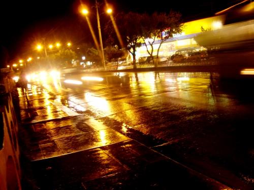 Fotografia de darwin - Galeria Fotografica: luces - Foto: 	lluvia y noche							