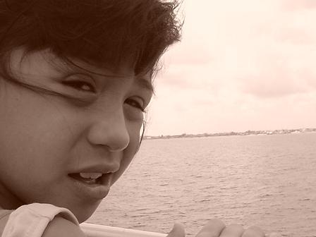 Fotografia de Lourdes - Galeria Fotografica: El que preste sus ojos, podr mirar donde le guste - Foto: distraida