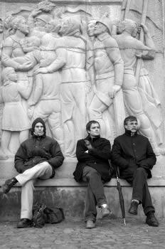 Fotografia de Oliver Echeverr�a - Galeria Fotografica: BsAs/09 - Buenos Aires/Setiembre - Foto: Tres y una piedra