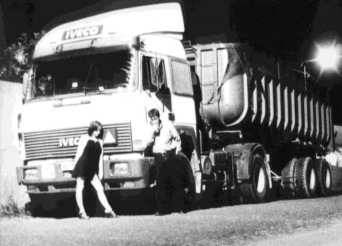 Fotografia de Lessa - Galeria Fotografica: B/N - Foto: Algures na noite