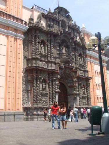 Fotografia de cdiaz - Galeria Fotografica: Plaza Mayor de Lima - Foto: La Iglesia de la Merced								
