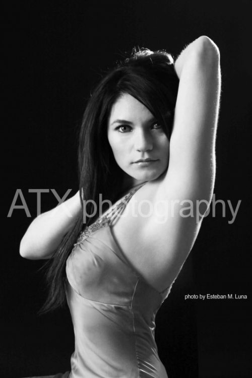 Fotografia de ATXphotography - Galeria Fotografica: MODELO EN ESTUDIO - Foto: Alejandra Mendez / Esteban M. Luna