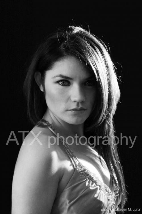 Fotografia de ATXphotography - Galeria Fotografica: MODELO EN ESTUDIO - Foto: Alejandra Mendez / Esteban M. Luna