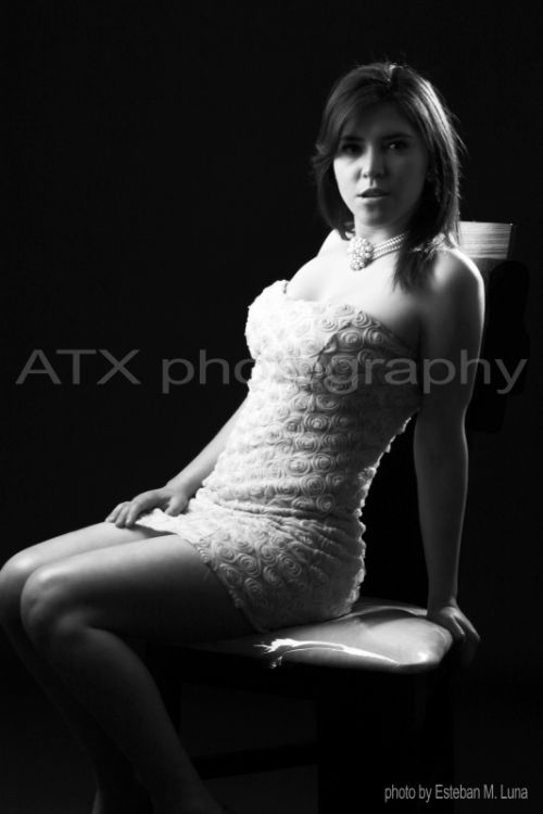 Fotografia de ATXphotography - Galeria Fotografica: MODELO EN ESTUDIO - Foto: Monserrat Flores / Esteban M. Luna