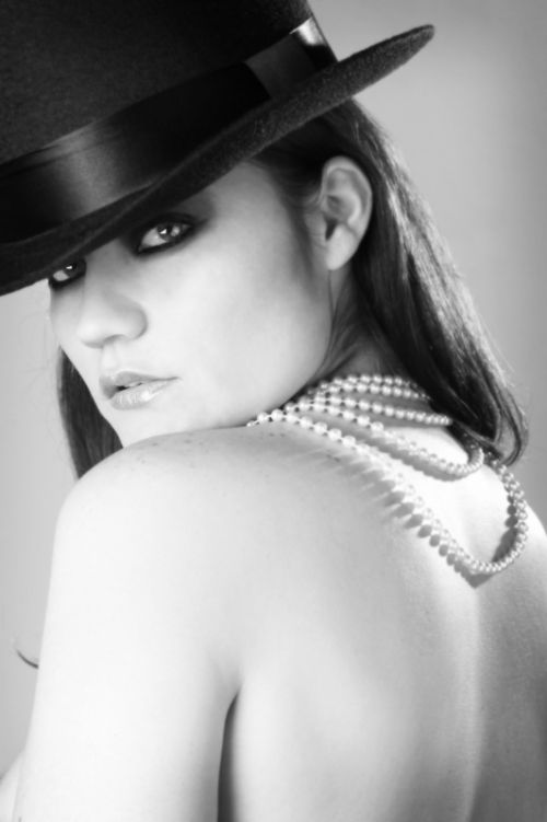 Fotografia de ATXphotography - Galeria Fotografica: MODELO EN ESTUDIO - Foto: Alejandra Mendez / Esteban M. Luna