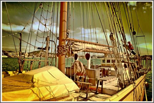 Fotografia de EKE - Galeria Fotografica: ibiscus - Foto: Barco Ibiza