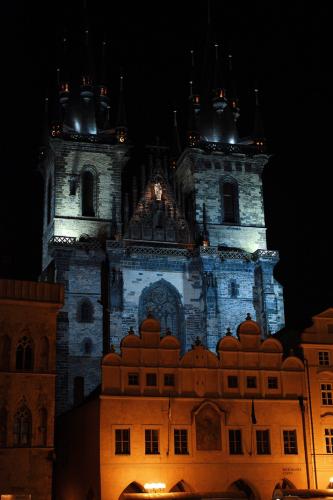 Fotografia de diego - Galeria Fotografica: Praga - Foto: Tyn de noche								
