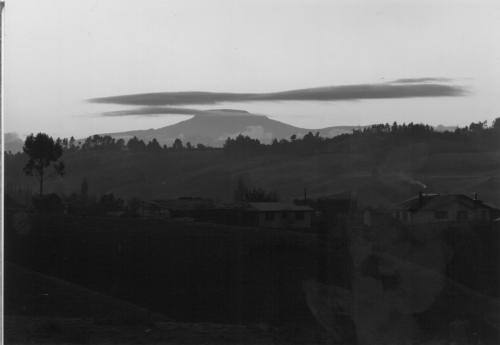 Fotografia de Hector Yaez Linnebrink - Galeria Fotografica: ultimas fotos tomadas en blanco y negro - Foto: levantarse temprano