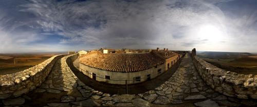 Fotografia de Carlos Cazurro - Galeria Fotografica: Panormicas 360 grados - Foto: vista desde la muralla de uruea (valladolid)