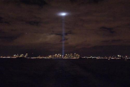 Fotografia de CROCKET - Galeria Fotografica: NUEVA YORK - Foto: Homenaje a las torres gemelas							