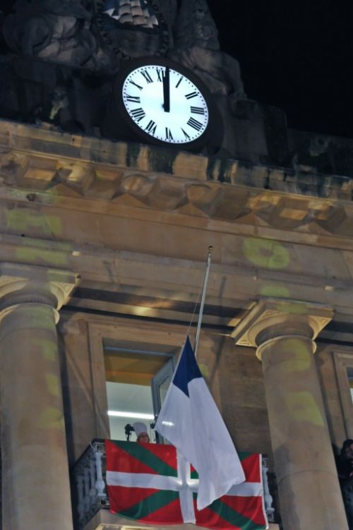 Fotografia de robertfoto - Galeria Fotografica: Tamborrada donostiarra 2011 - Foto: 