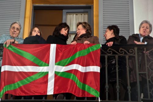 Fotografia de robertfoto - Galeria Fotografica: Tamborrada donostiarra 2011 - Foto: 