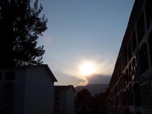 Fotografia de Sin Nombre - Galeria Fotografica: Paisajes y Naturaleza - Foto: Atardecer en el cementerio