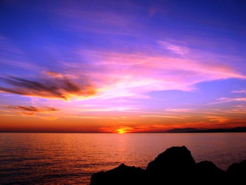 Fotografia de Santaolalla - Galeria Fotografica: Ocasos - Foto: Entre rocas