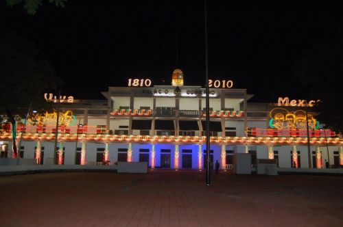 Fotografia de LINAJE MIRANDA - Galeria Fotografica: LINAJE MIRANDA - Foto: PALACIO DE GOBIERNO