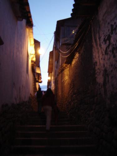 Fotografia de Sin Nombre - Galeria Fotografica: ARQUITECTURA PERUCHA - Foto: CALLE CUZQUE�A 1