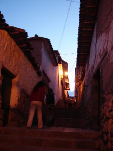 Fotografia de Sin Nombre - Galeria Fotografica: ARQUITECTURA PERUCHA - Foto: CALLE CUZQUE�A 2