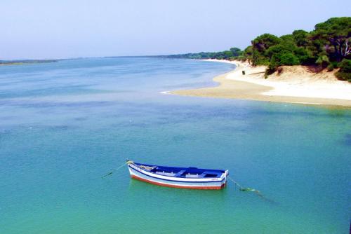 Fotografia de Santaolalla - Galeria Fotografica: desde la orilla - Foto: barquita en r�o San Pedro