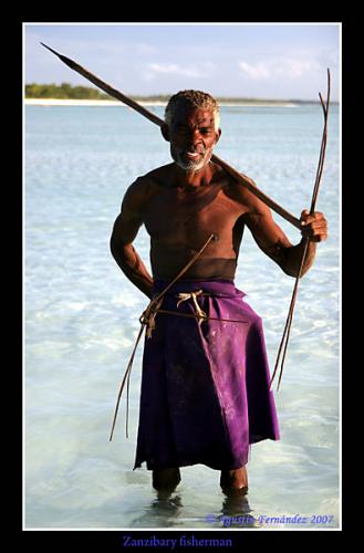 Fotografia de Agustin Fernandez - Galeria Fotografica: Zanzibar Brushstrokes - Foto: Zanzibar fisherman