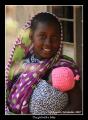 Fotos de Agustin Fernandez -  Foto: Zanzibar Brushstrokes - Girl with a baby