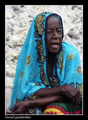 Fotografia de Agustin Fernandez - Galeria Fotografica: Zanzibar Brushstrokes - Foto: Grouch grandmother