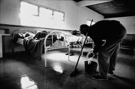 Fotografia de Nueva Dimension - Galeria Fotografica: Hospital Siquiatrico Etchepare - Foto: Pabellon Hombres