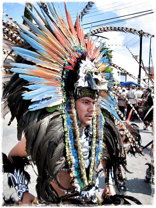 Fotografia de Darsan - Galeria Fotografica: Fiestas Josefinas - Foto: Joven azteca