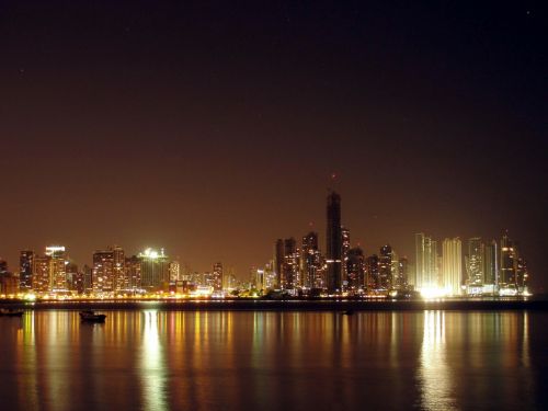 Fotografia de Osvaldo Urriola - Galeria Fotografica: Ciudad de Panama - Foto: 