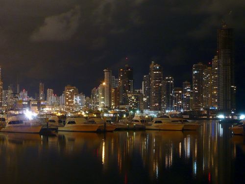 Fotografia de Osvaldo Urriola - Galeria Fotografica: Ciudad de Panama - Foto: 