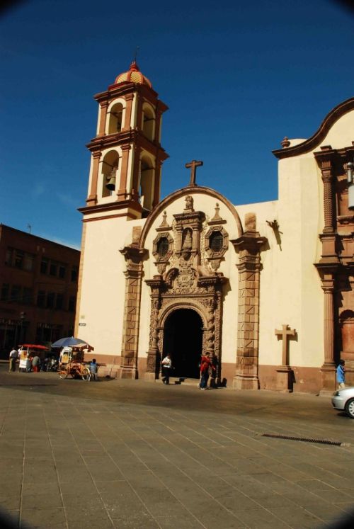 Fotografia de Carlos - Galeria Fotografica: Paseo por la Ciudad - Foto: Fundadores.