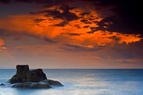 Fotografia de Sin Nombre - Galeria Fotografica: Costa Brava - Foto: Antorcha en el mar